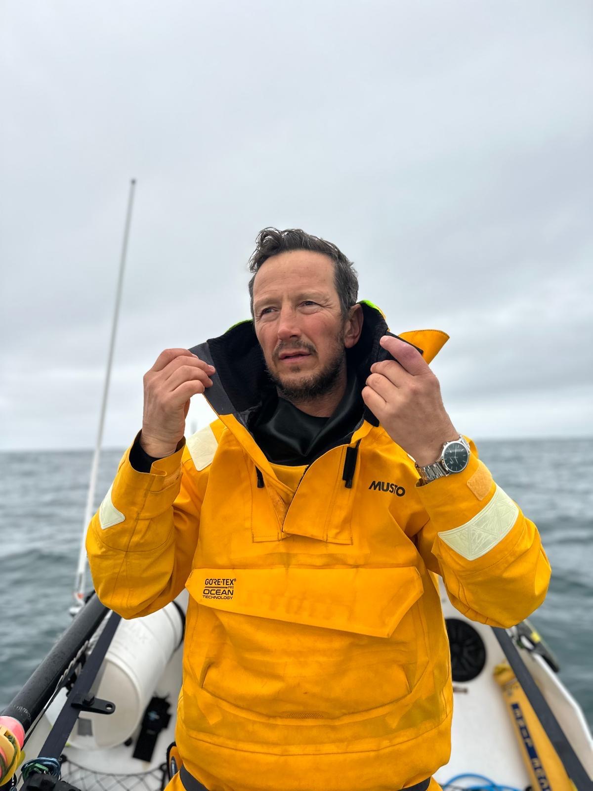 Full artic row med Bølgene