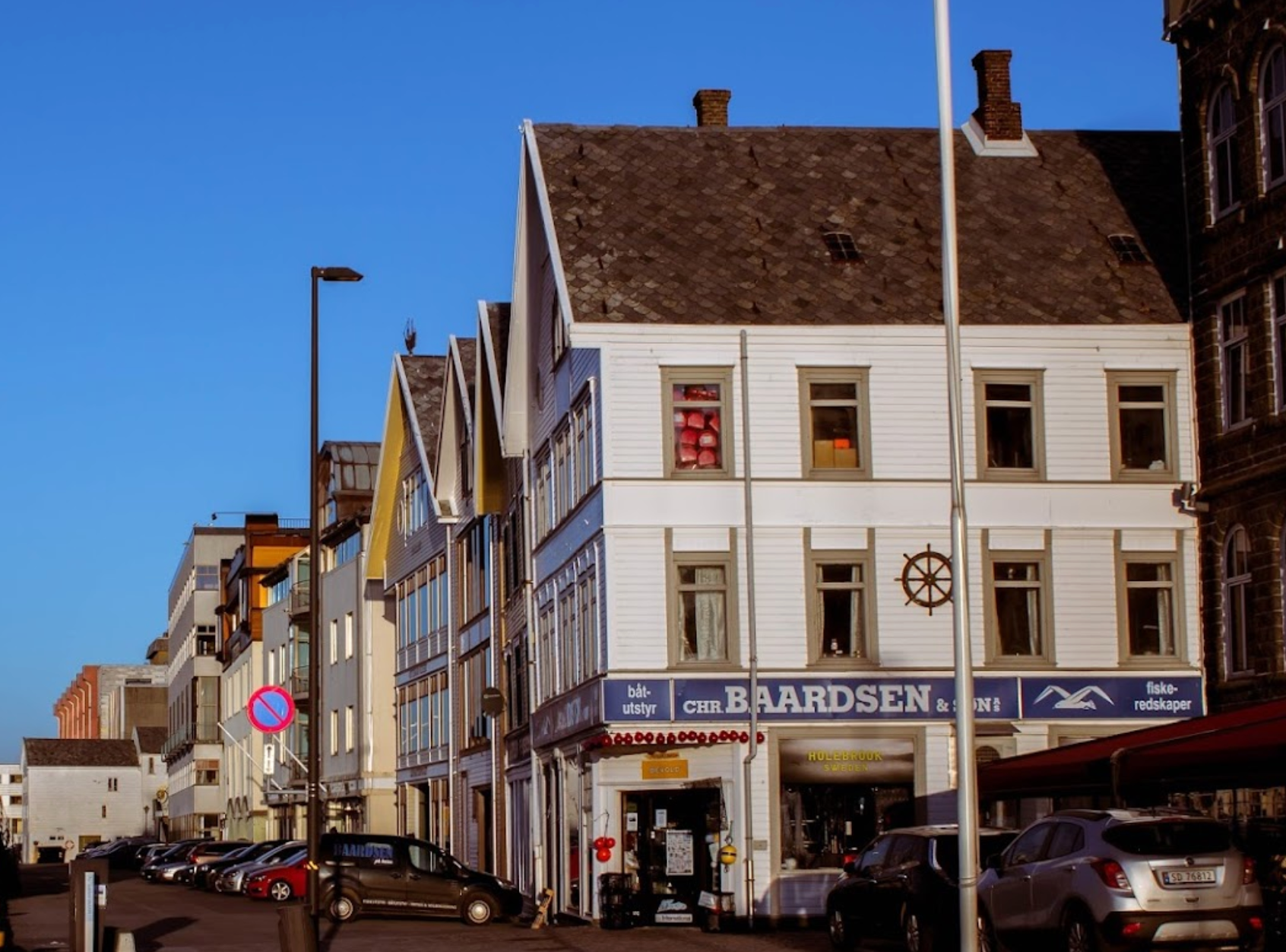 Båt og fiskebutikk i Haugesund 